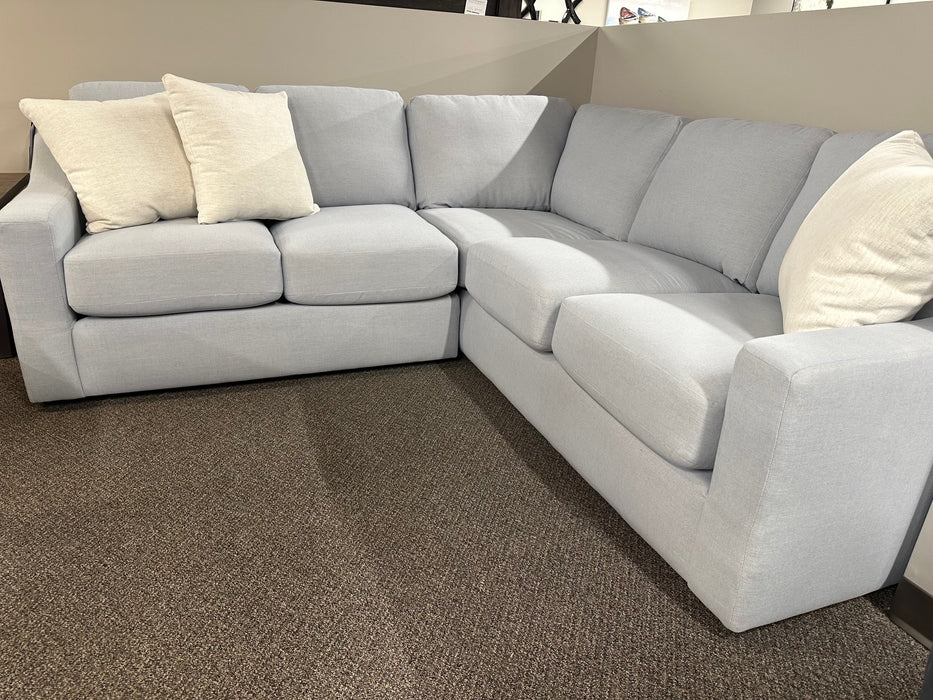 Caverra Sectional in Oxford Crypton®