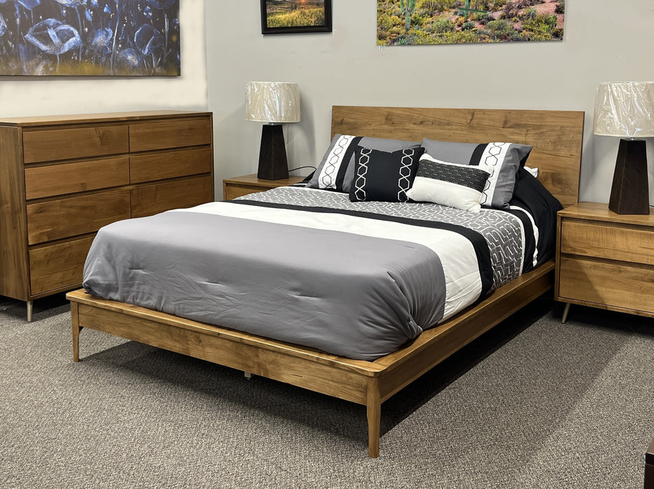 Evora Queen Bedroom Set in Brushwork Wheat