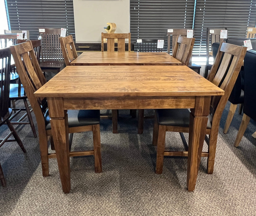 Reesor Dining Set in Handplaned Tanbark